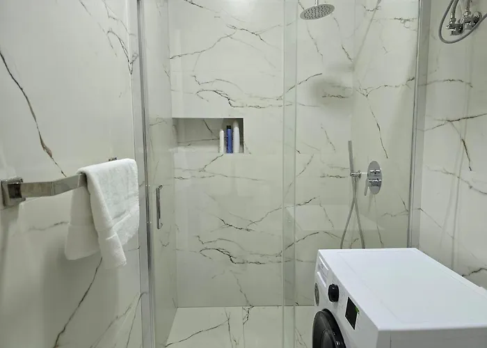 Skanderbeg Oasis * Tirana